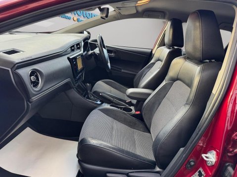 Toyota Auris 1.2 VVT-i Excel Touring Sports CVT Euro 6 (s/s) 5dr (Safety Sense) 41