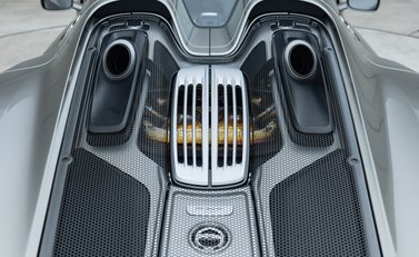 Porsche 918 Spyder 63