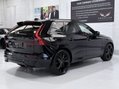 Volvo XC60 B5 ULTRA BLACK EDITION AWD 21
