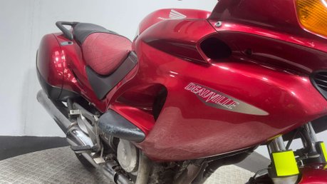 Honda NT650V Deauville 1999 41K SPARES OR REPAIR COMMUTER PROJECT BIKE 650CC VTWIN 13