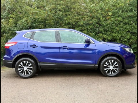 Nissan Qashqai 1.5 dCi Visia 2WD Euro 5 (s/s) 5dr 3