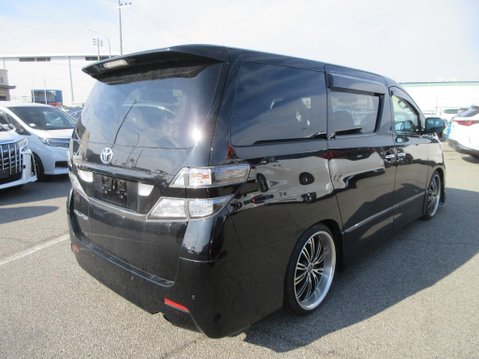 Toyota Vellfire 2.4 Z PLATINUM SELECTION + 7 Seats 4