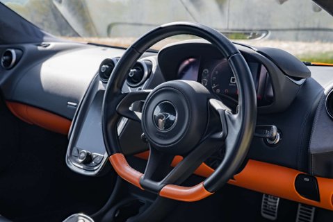 McLaren 570S 570 S Coupe 14