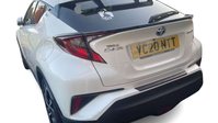 Toyota C-HR 1.8 VVT-h Design SUV 5dr Petrol Hybrid CVT Euro 6 (s/s) (122 ps) 4