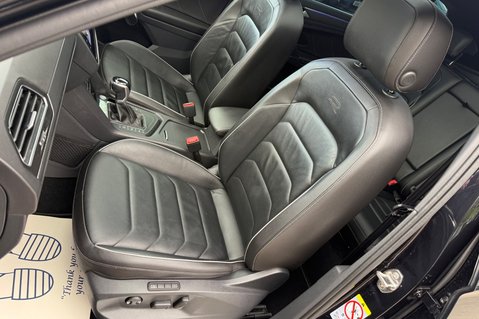 Volkswagen Tiguan R-LINE TDI DSG - RARE LEATHER INTERIOR - APPLE CAR PLAY -CAMERA 23