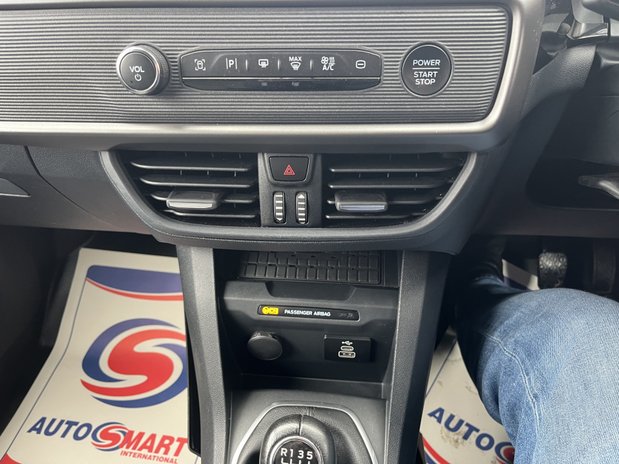 Ford Transit Courier Transit Courier 1.5 EcoBlue Limited Van 18