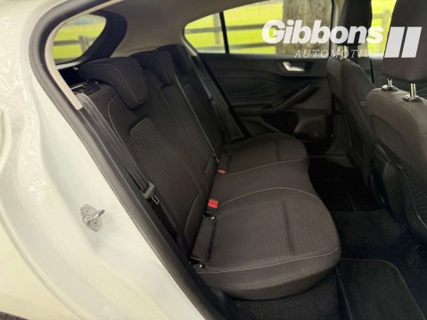 Ford Focus 1.0 Focus Titanium 5dr 29