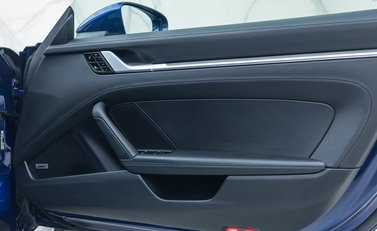 Porsche 911 Carrera S (992) 28