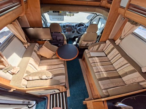 Auto-Trail Cheyenne 740s E 35