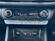 Hyundai KONA T-GDI PREMIUM MHEV 27