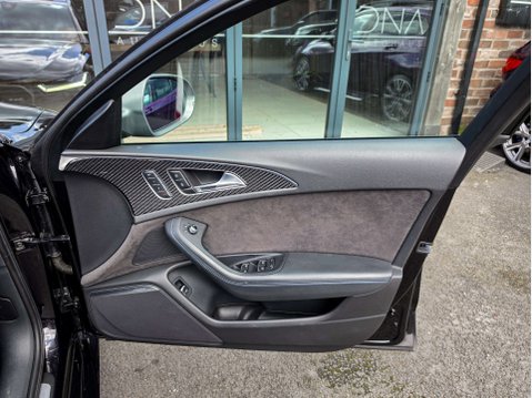 Audi RS6 4.0 RS 6 Performance TFSI Quattro Auto 4WD 5dr 42