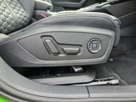 Audi RS3 2.5 RS 3 Vorsprung TFSI Quattro Semi-Auto 4WD 4dr 17
