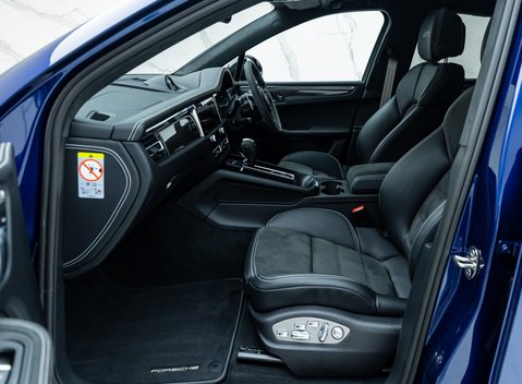 Porsche Macan GTS 18