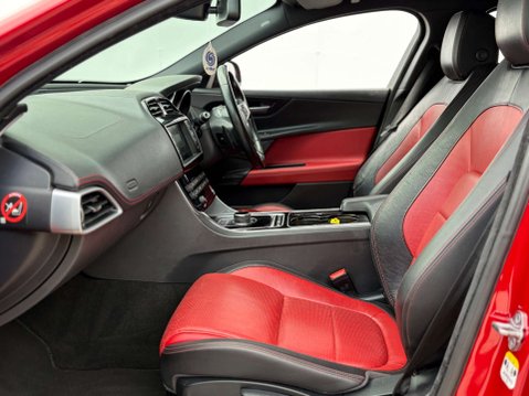 Jaguar XE 2.0 XE R-Sport D Auto 4dr 48