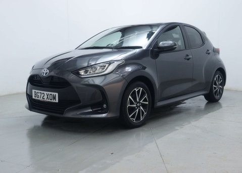 Toyota Yaris 1.5 Yaris Design HEV CVT 5dr 8