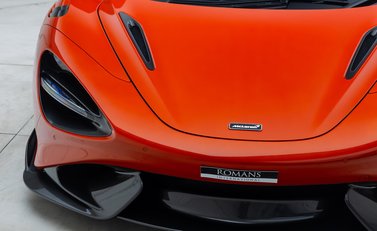 McLaren 765LT Spider 36