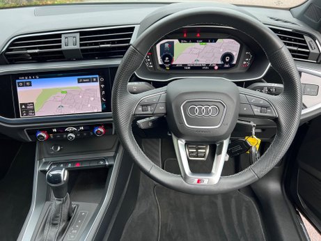 Audi Q3 1.5 TFSI CoD 35 S line Sportback S Tronic Euro 6 (s/s) 5dr 17