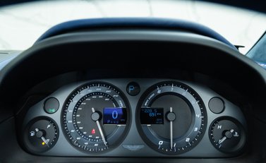 Aston Martin Vanquish Zagato Speedster 21