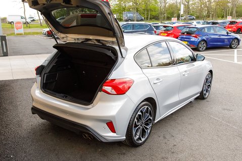 Ford Focus ST-LINE X EDITION MHEV 37