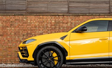Lamborghini Urus 27