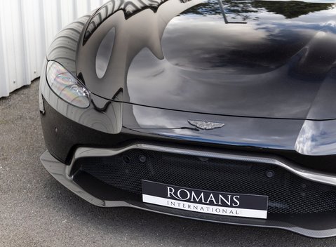 Aston Martin V8 Vantage 22