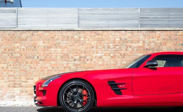 Mercedes-Benz SLS AMG GT Final Edition 30