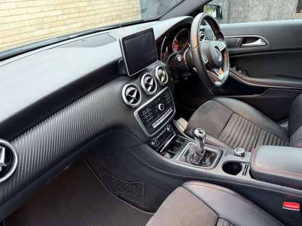 Mercedes-Benz A Class 2.1 A 200 D AMG Line 5dr