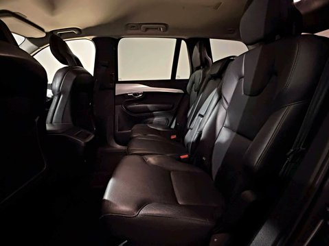 Volvo XC90 D5 POWERPULSE MOMENTUM AWD 22