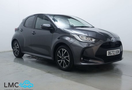 Toyota Yaris 1.5 Yaris Design HEV CVT 5dr