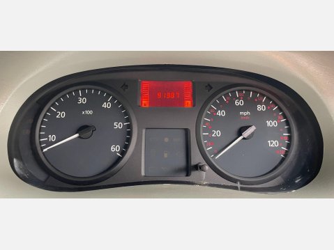 Renault Trafic 2.0 TD dCi SL29 QS6 L1 H1 4dr 26