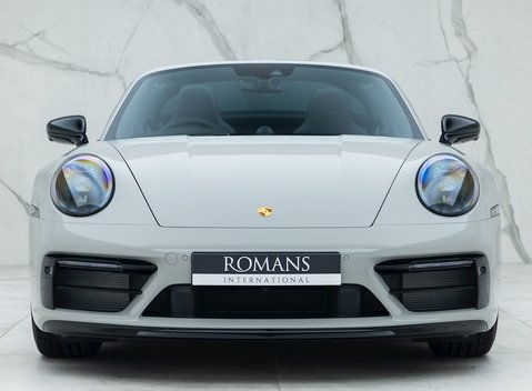 Porsche 911 (992) Targa 4 GTS 5