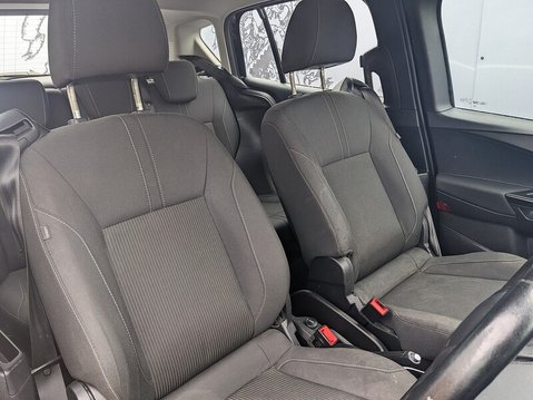 Ford B-Max ZETEC 13