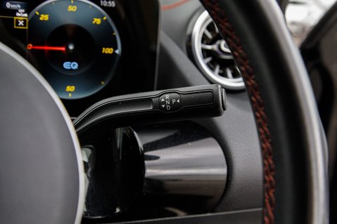 Mercedes-Benz EQA EQA 350 4MATIC AMG LINE 19
