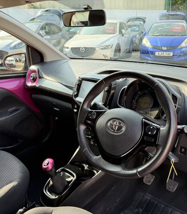 Toyota Aygo VVT-I X-CITE.5 TOYOTA SERVICES.REVERSING CAMERA.A/C..1 PREVIOUS OWNER 3