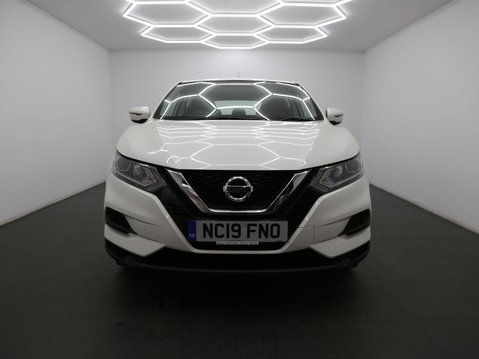 Nissan Qashqai 1.3 DIG-T Visia Euro 6 (s/s) 5dr 2