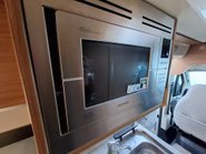 Auto-Trail V-Line 635 SE S-A 2017 AUTO DEPOSIT TAKEN 18