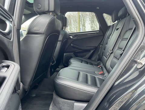 Porsche Macan 3.0 Macan S Semi-Auto 4WD 5dr 47