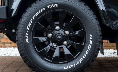 Land Rover Defender 90 Urban Truck 10