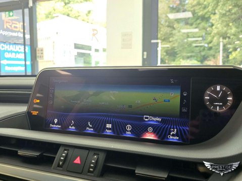 Lexus Es 2.5 300h Takumi E-CVT Euro 6 (s/s) 4dr 85