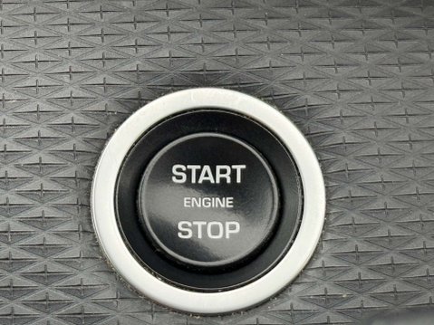 Land Rover Range Rover Evoque 2.0 Range Rover Evoque S D Auto 4WD 5dr 32