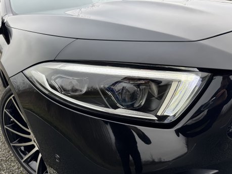 Mercedes-Benz CLS CLS 300D MHEV 4M AMG Line Night Edition Premium Plus Auto Diesel SUNROOF 38