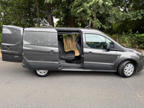 Ford Transit Connect 1.5 TDCi 230 L2 H1 6dr 5