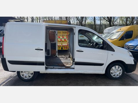 Peugeot Expert 2.0 HDi Panel Van 4dr Diesel Manual L1 H1 (168 g/km, 128 bhp) 9
