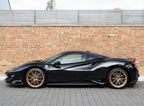 Ferrari 488 Pista 2