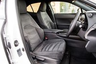Lexus Ux 250H 29