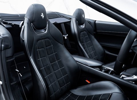 Ferrari Portofino 19