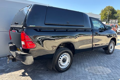 Toyota Hilux Active 4WD D-4D Single Cab Pickup - Gullwing Canopy 3