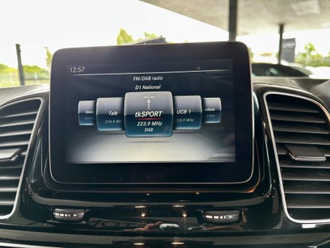 Mercedes-Benz GLE 3.0 GLE350d V6 AMG Line (Premium Plus) Coupe G-Tronic 4MATIC Euro 6 (s/s) 5 54