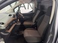 Vauxhall Combo Combo-e 2300 Dynamic SWB 19