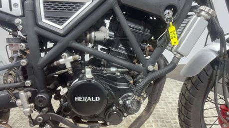 Herald Motor Co Brat 2022 7K TALL ENDURO BIKE LEARNER 125CC 18